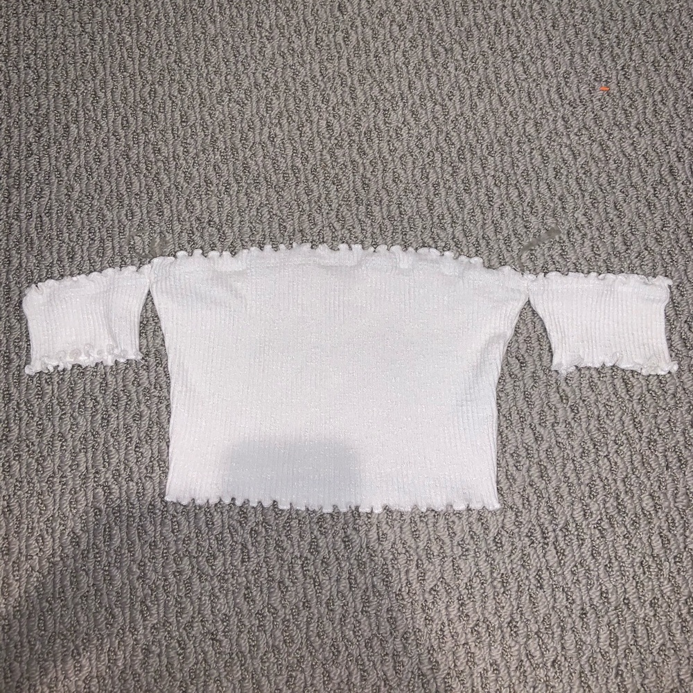 White elastic short sleeve off shoulder frill top